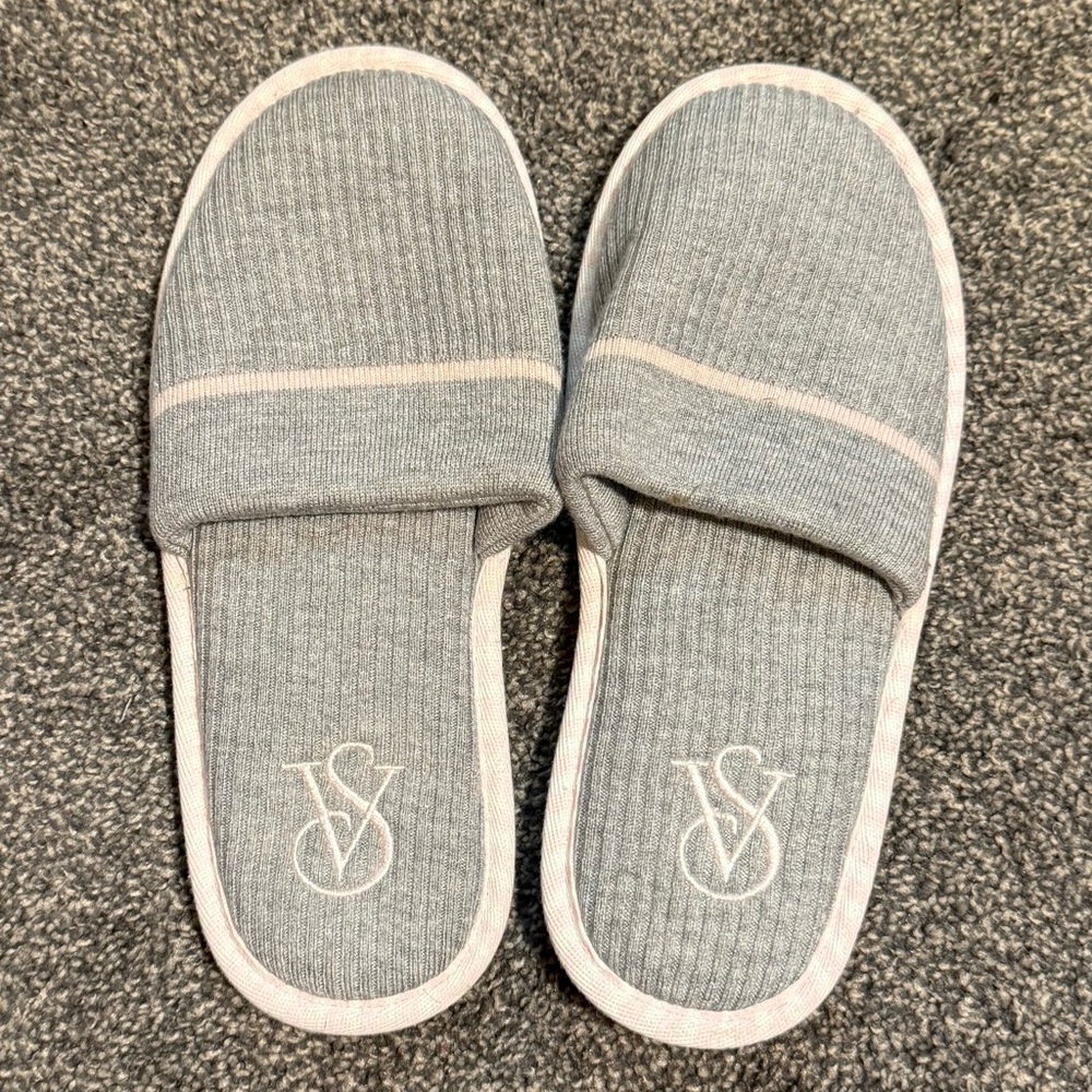 Victoria's Secret Gray Cozy Socks